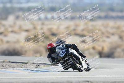 media/Dec-07-2025-CVMA (Sun) [[3e7d2de5dc]]/Race 12- Formula 40 MW and LW/